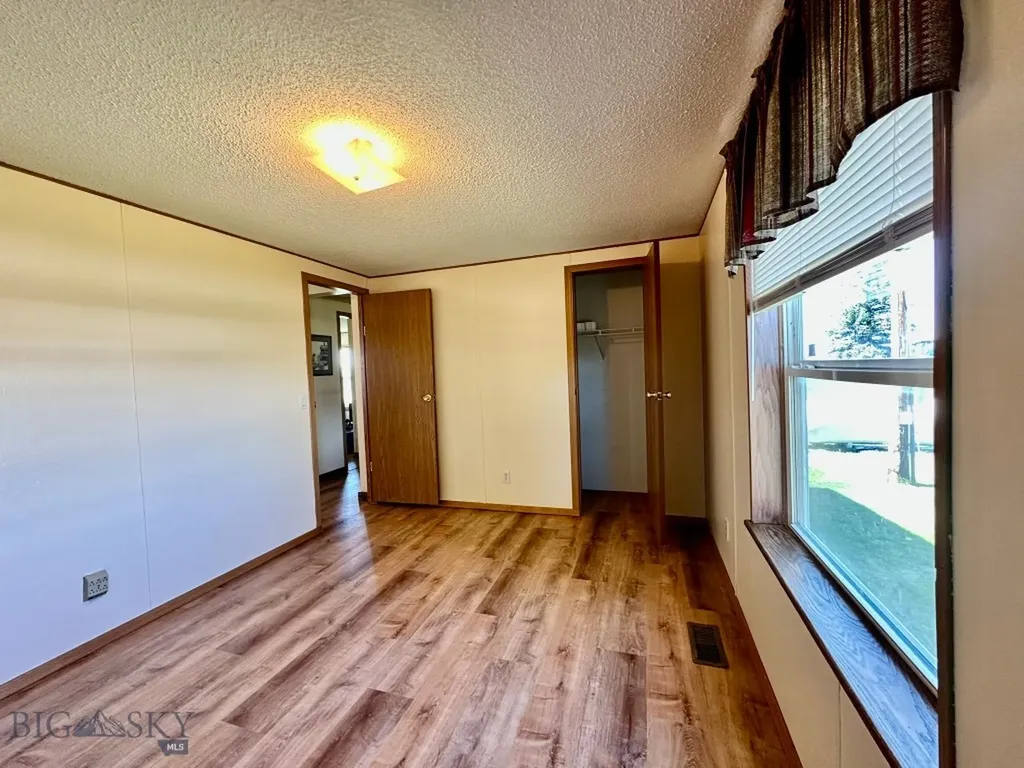 441 Mt Highway 300 Ryegate MT 59074