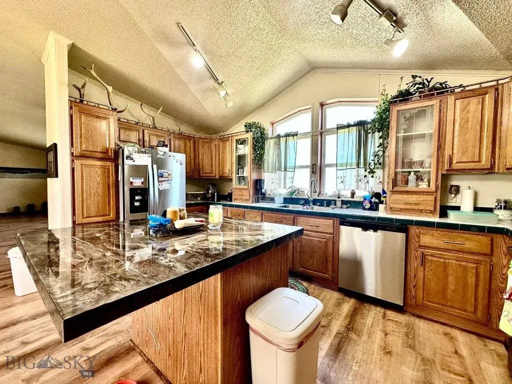 441 Mt Highway 300 Ryegate MT 59074