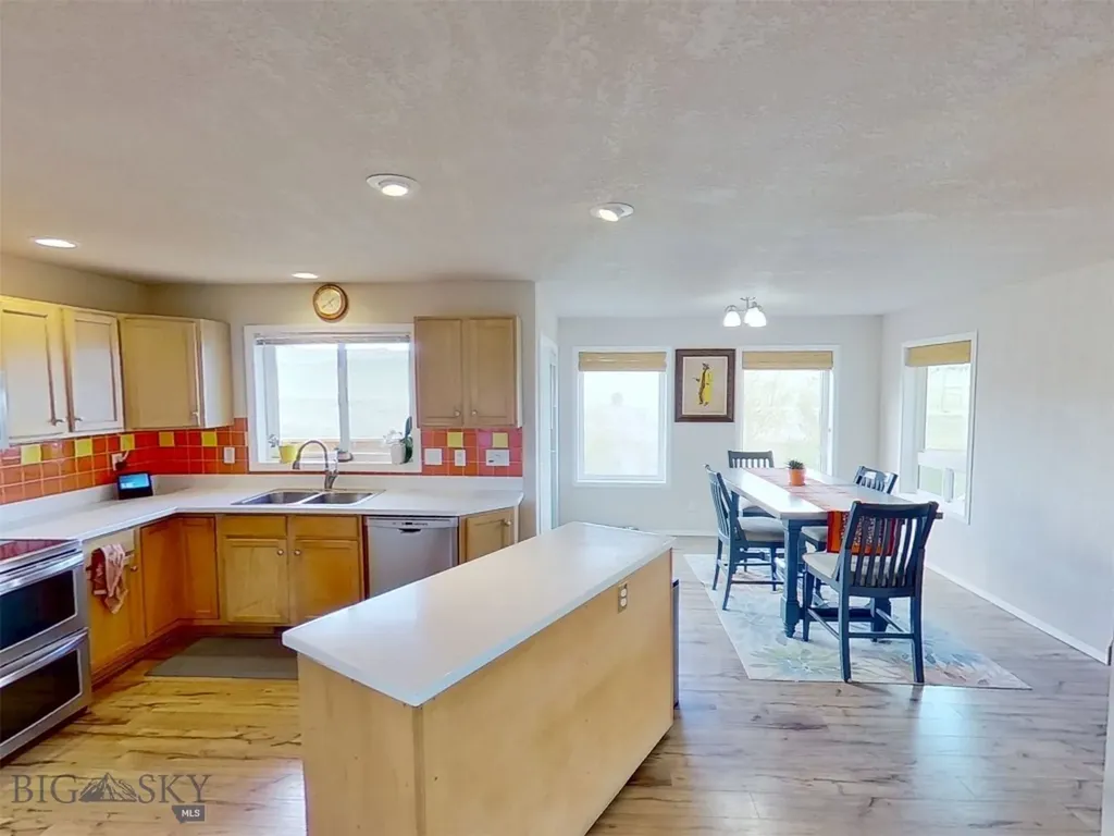 24 Kindsfather Drive Livingston MT 59047