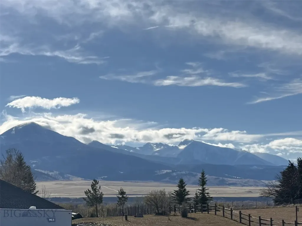 24 Kindsfather Drive Livingston MT 59047