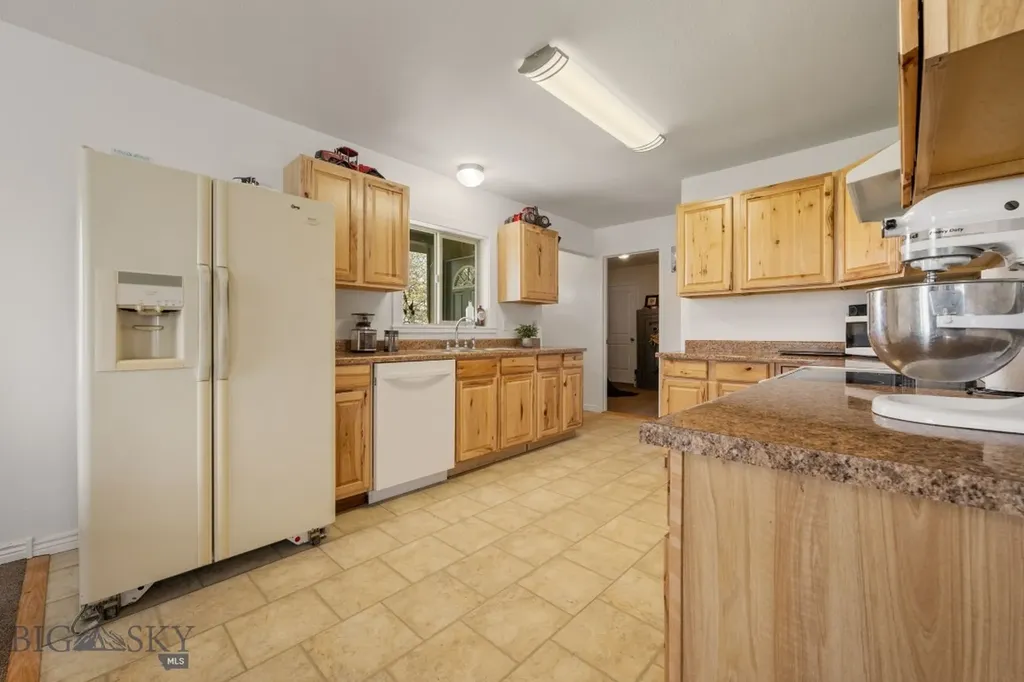 205 N Madison Street Twin Bridges MT 59754