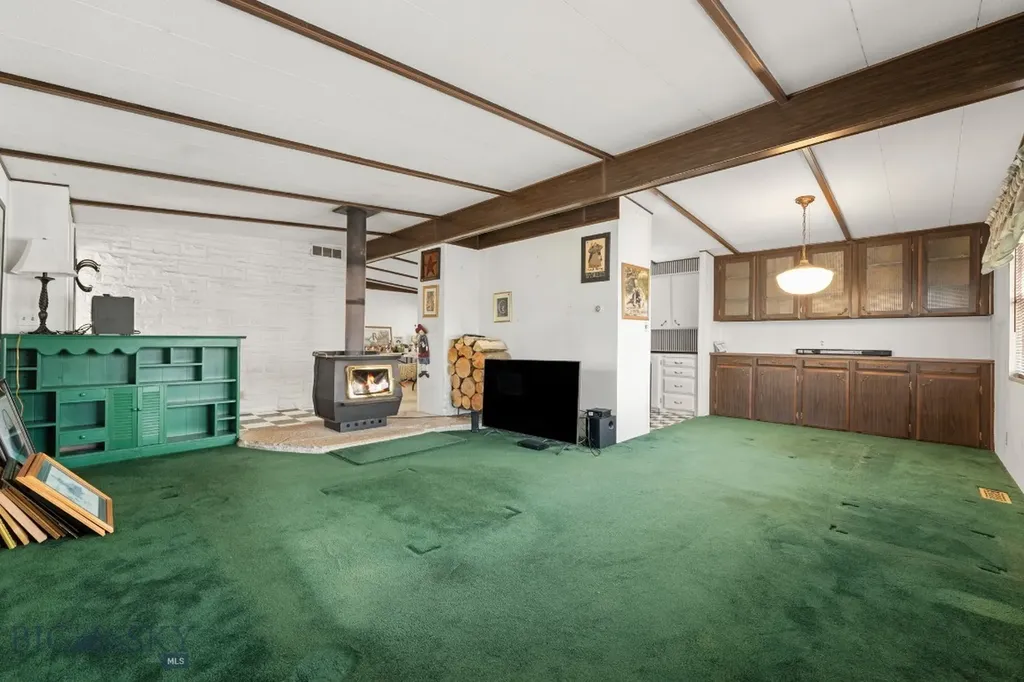 170 Pioneer Drive Dillon MT 59725