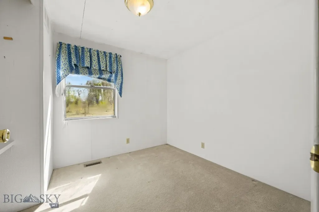 170 Pioneer Drive Dillon MT 59725
