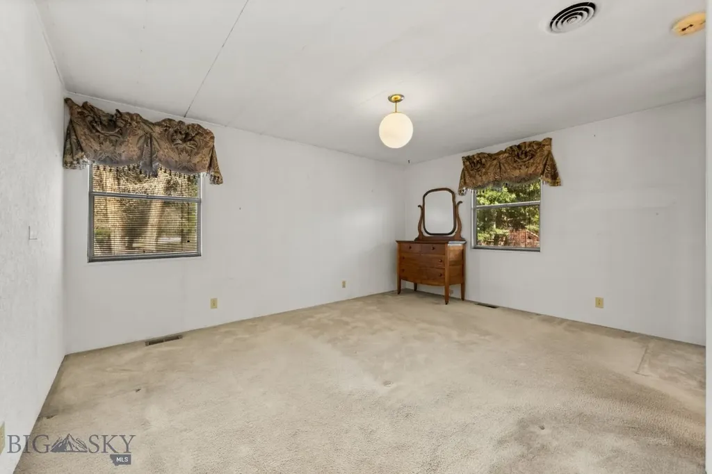 170 Pioneer Drive Dillon MT 59725