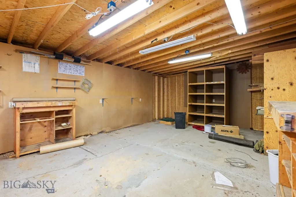170 Pioneer Drive Dillon MT 59725