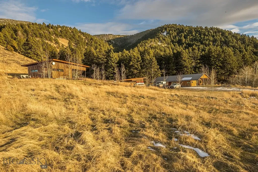 17640 Rocky Mountain Road Belgrade MT 59714