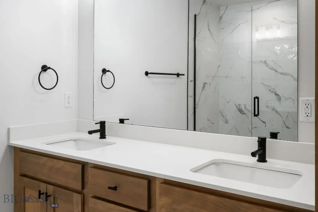 100 Bow Perch Lane Bozeman MT 59718