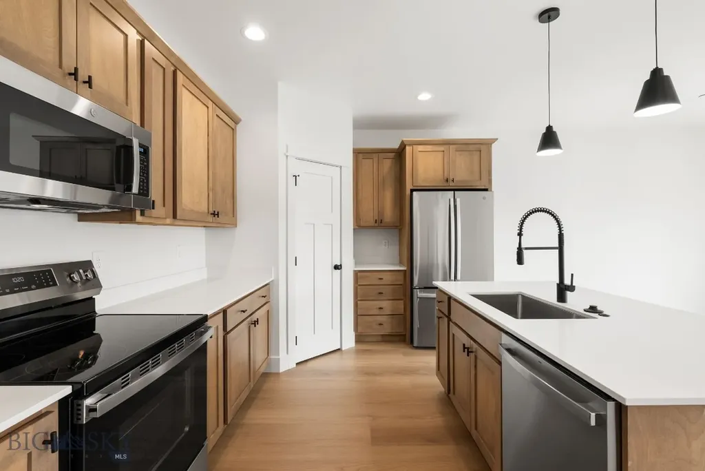 100 Bow Perch Lane Bozeman MT 59718