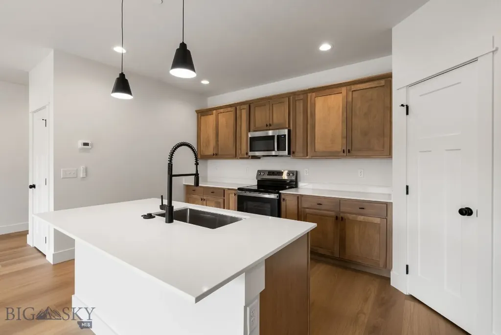 100 Bow Perch Lane Bozeman MT 59718