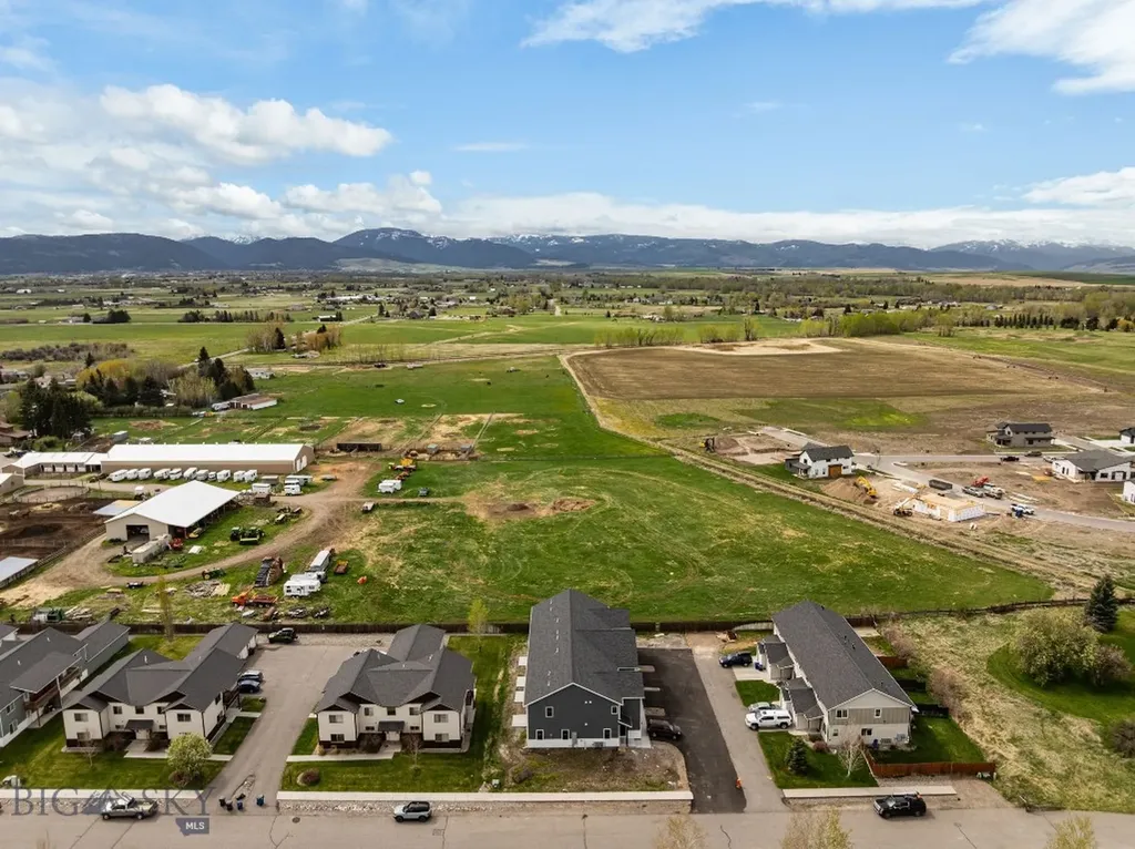 100 Bow Perch Lane Bozeman MT 59718