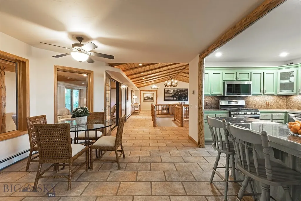 952 N Meadow Creek Road Mcallister MT 59740