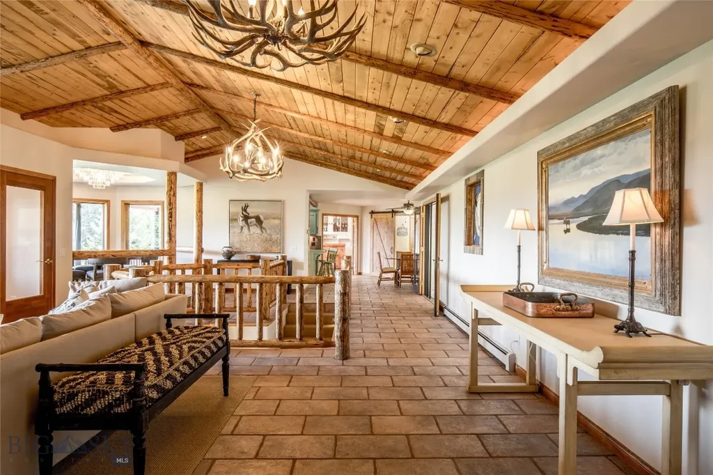 952 N Meadow Creek Road Mcallister MT 59740