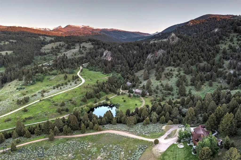 952 N Meadow Creek Road Mcallister MT 59740