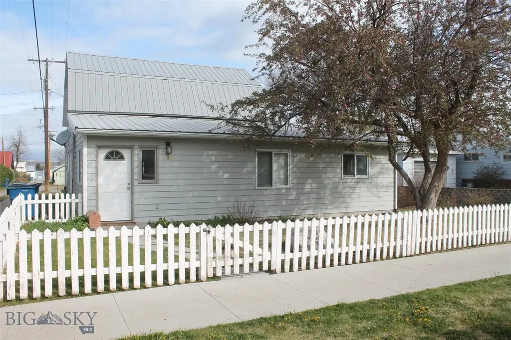 212 East 3rd Avenue Big Timber MT 59011
