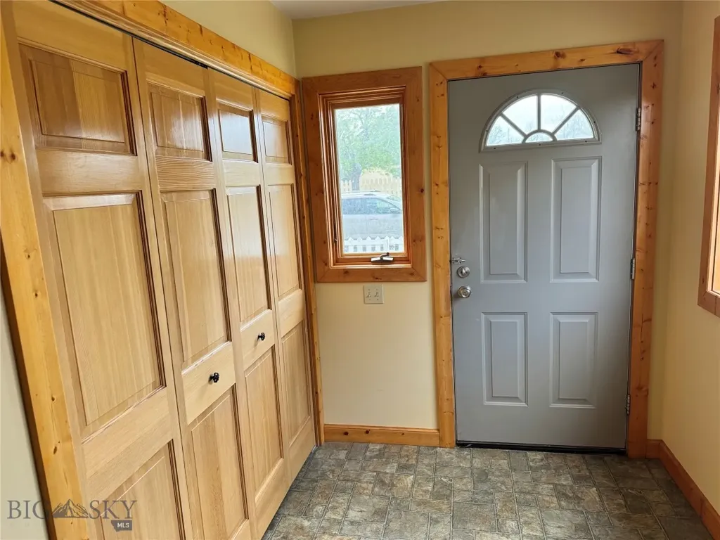212 East 3rd Avenue Big Timber MT 59011