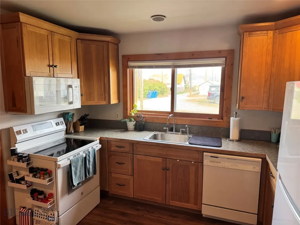 212 East 3rd Avenue Big Timber MT 59011