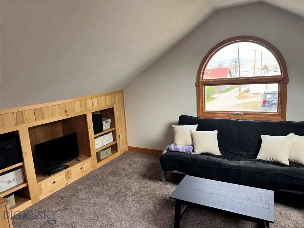 212 East 3rd Avenue Big Timber MT 59011