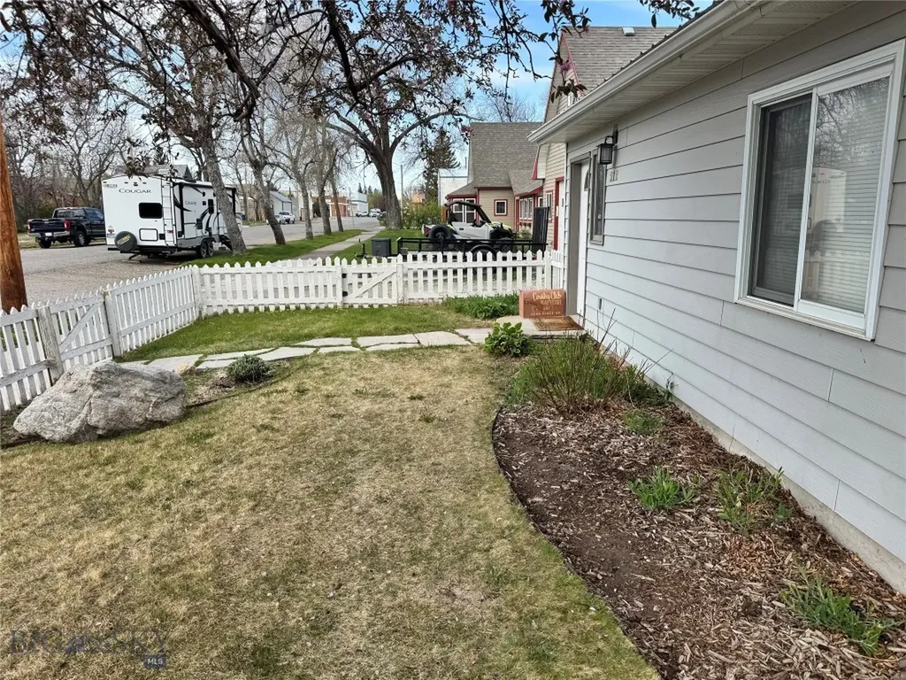212 East 3rd Avenue Big Timber MT 59011
