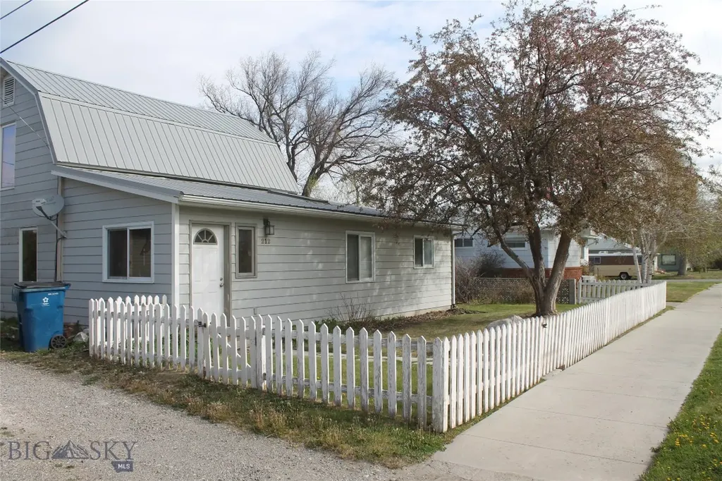 212 East 3rd Avenue Big Timber MT 59011