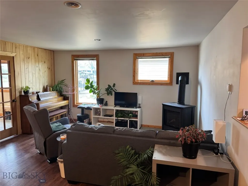212 East 3rd Avenue Big Timber MT 59011