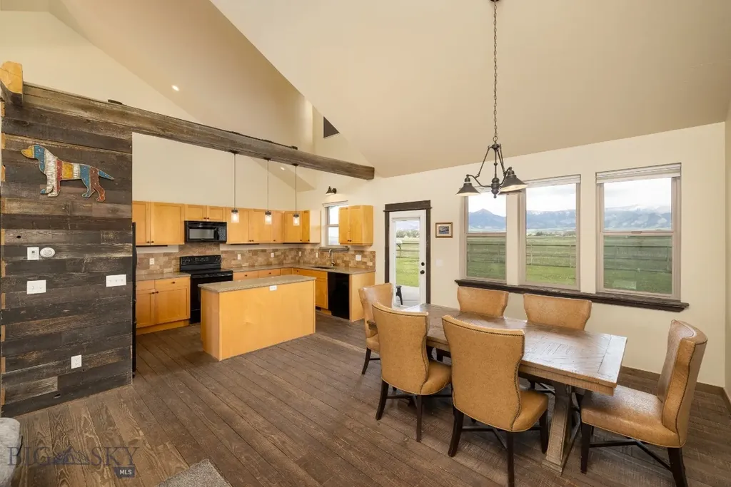 1704 Roundup Boulevard Belgrade MT 59714