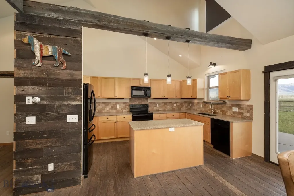 1704 Roundup Boulevard Belgrade MT 59714