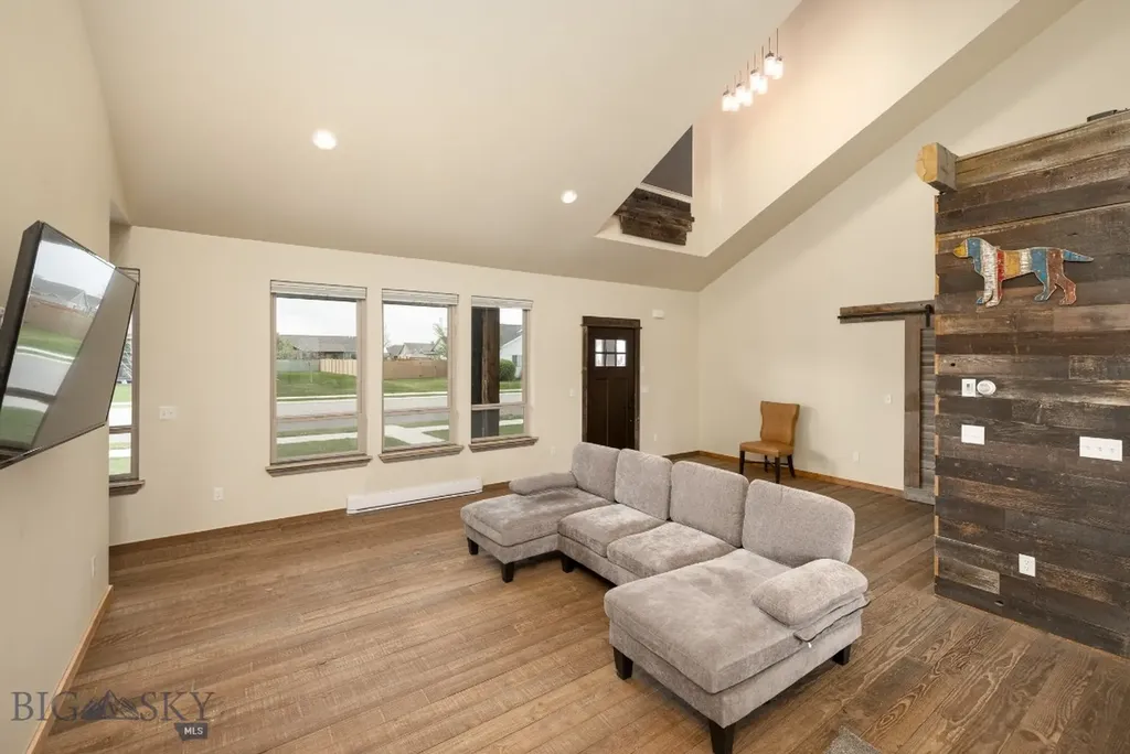 1704 Roundup Boulevard Belgrade MT 59714