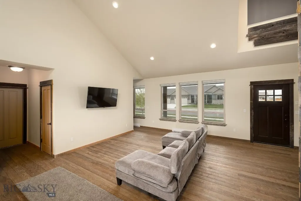 1704 Roundup Boulevard Belgrade MT 59714