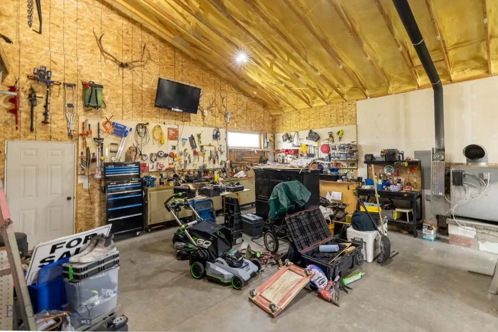 1704 Roundup Boulevard Belgrade MT 59714
