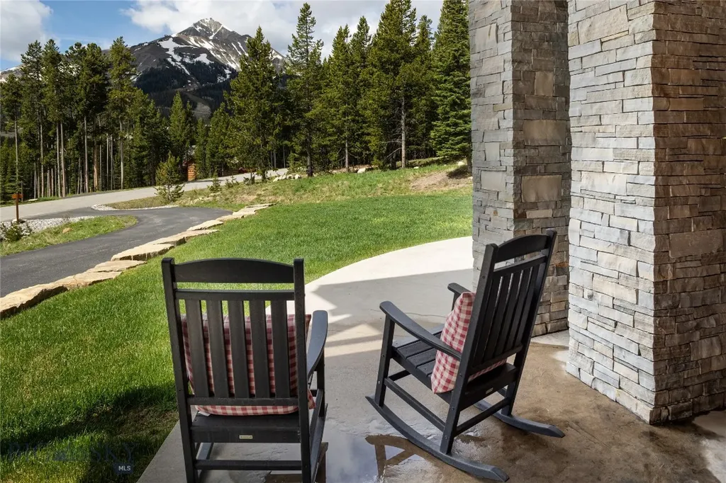 13 Little Plume Big Sky MT 59716