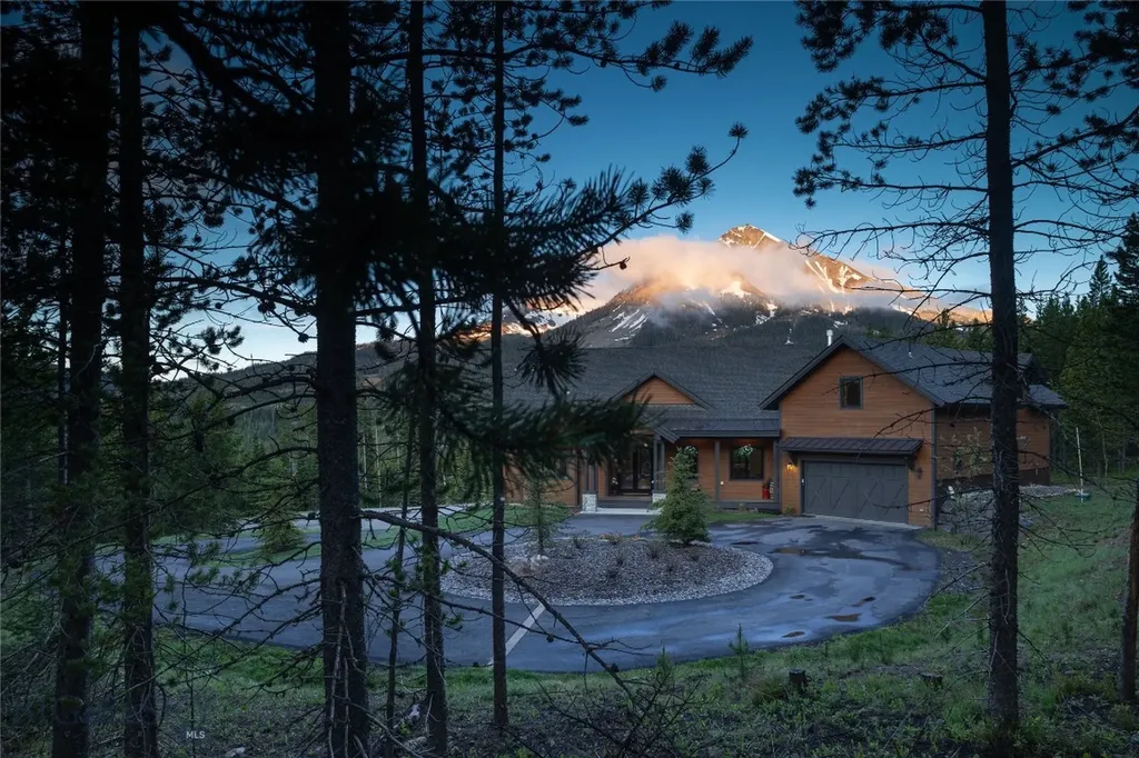 13 Little Plume Big Sky MT 59716