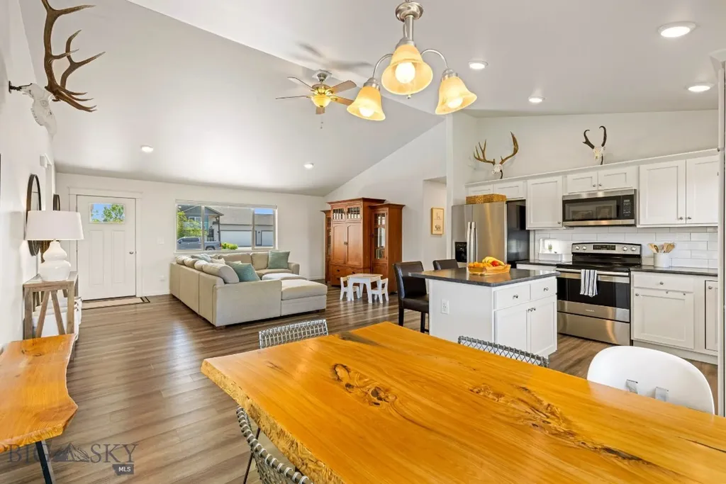 1402 Ingomar Boulevard Belgrade MT 59714