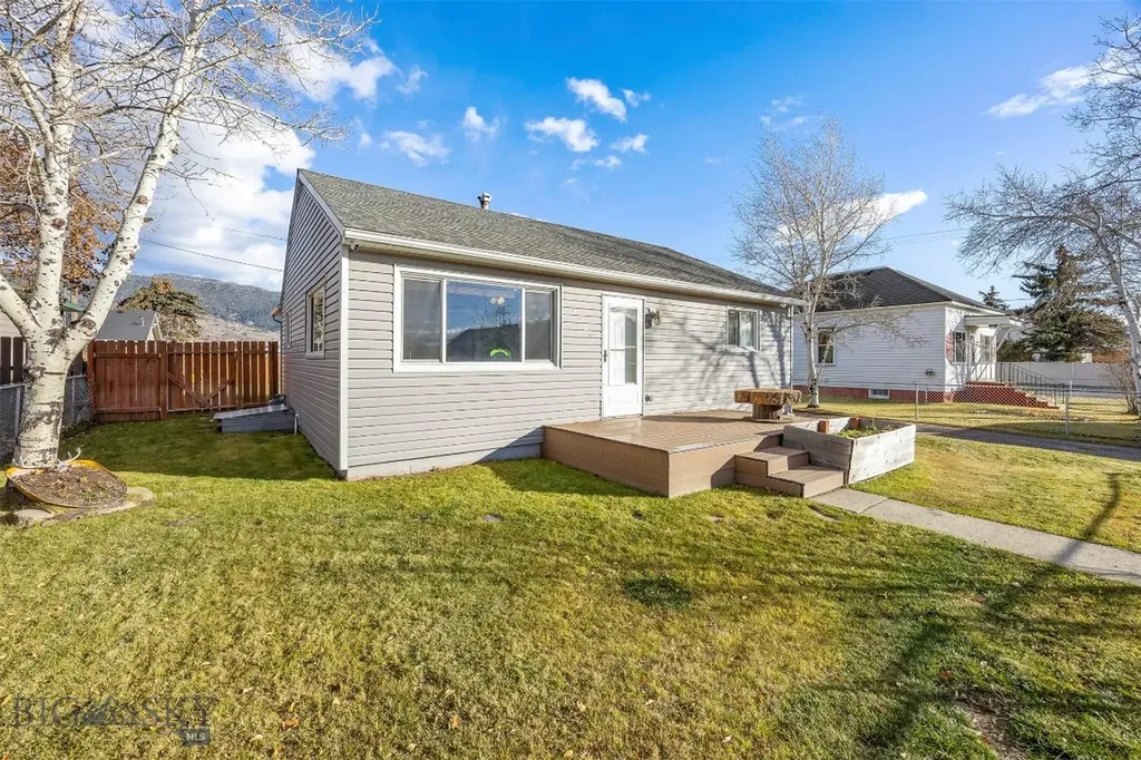 2930 Sanders Butte MT 59701