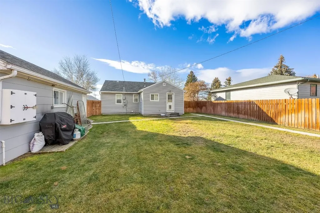 2930 Sanders Butte MT 59701
