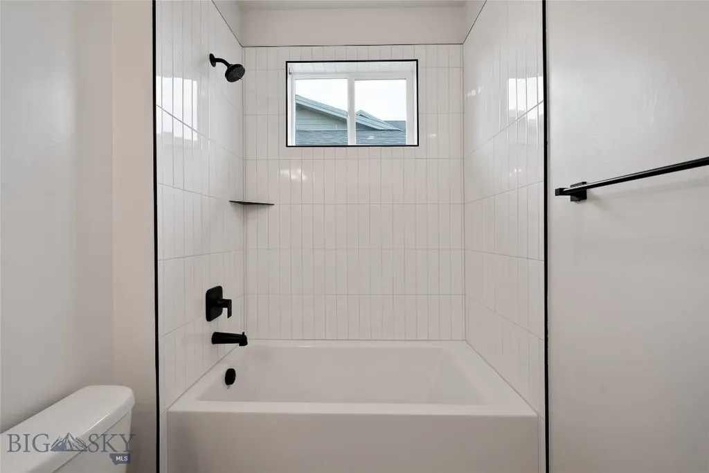 1502 Beeker Lane Belgrade MT 59714