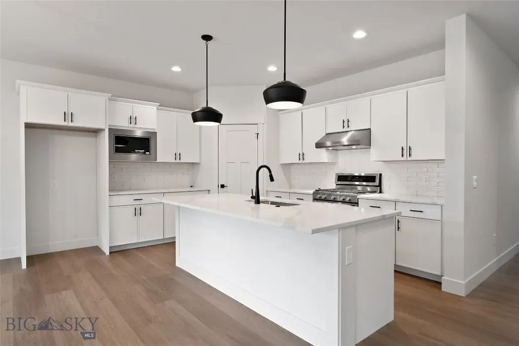 1502 Beeker Lane Belgrade MT 59714