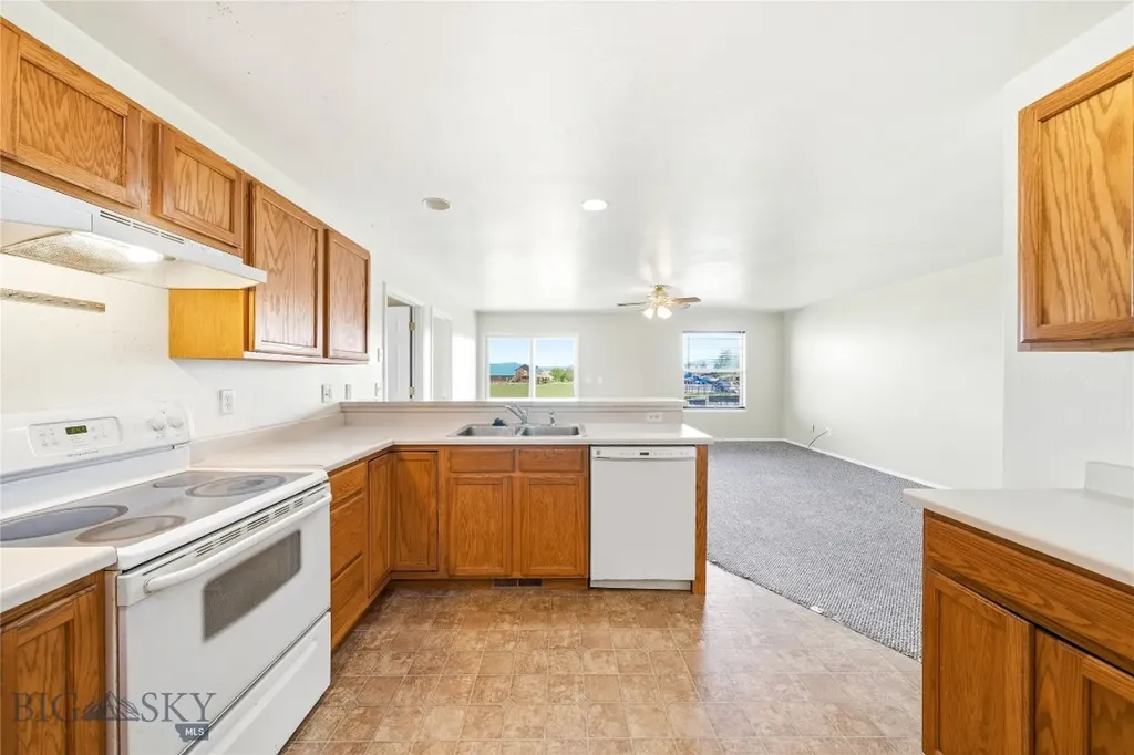 539 N River Rock Belgrade MT 59714