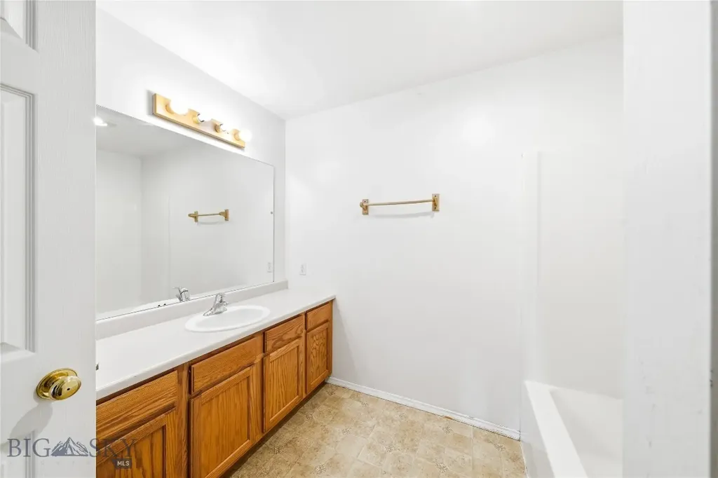 539 N River Rock Belgrade MT 59714