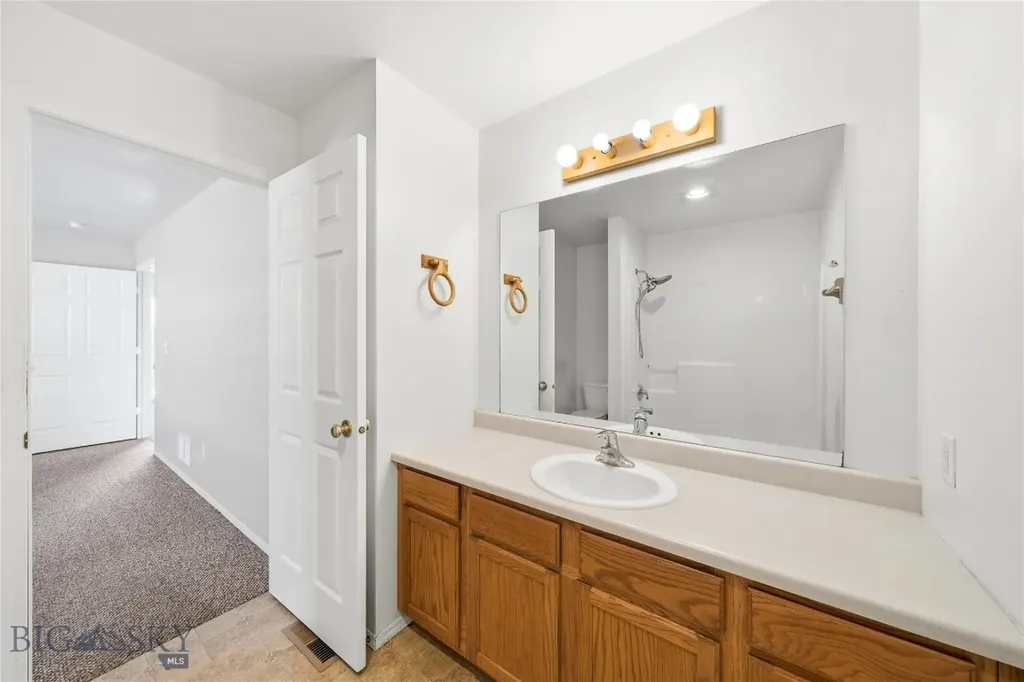 539 N River Rock Belgrade MT 59714
