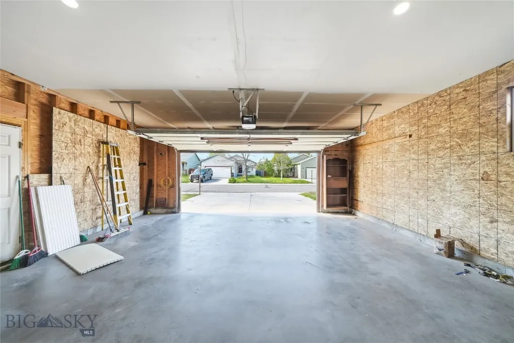 539 N River Rock Belgrade MT 59714