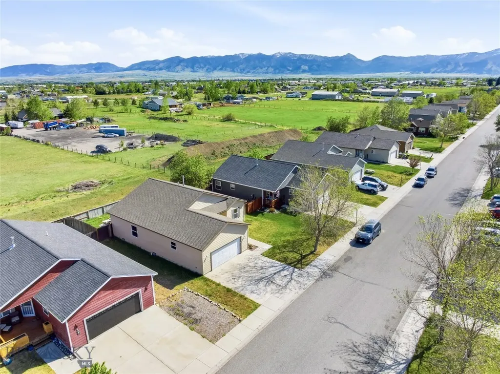 539 N River Rock Belgrade MT 59714