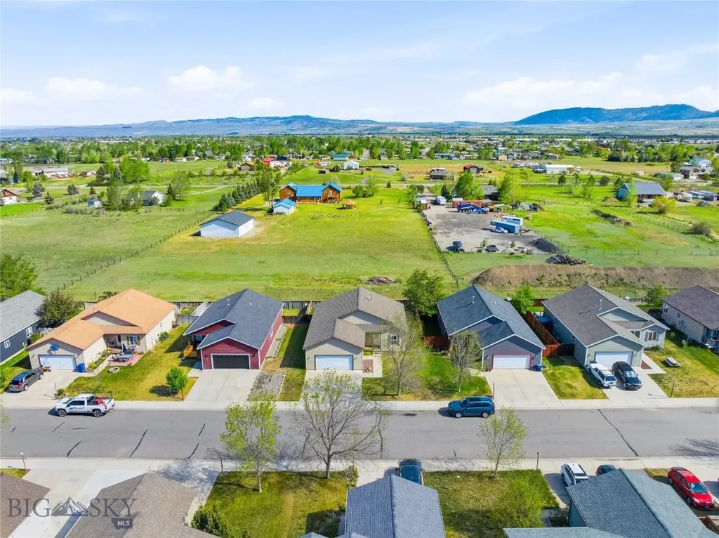 539 N River Rock Belgrade MT 59714