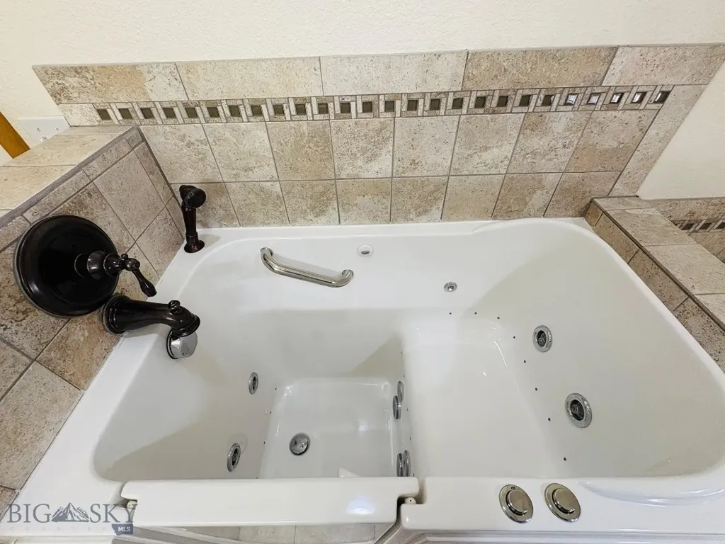 206 Aspen Loop Butte MT 59701
