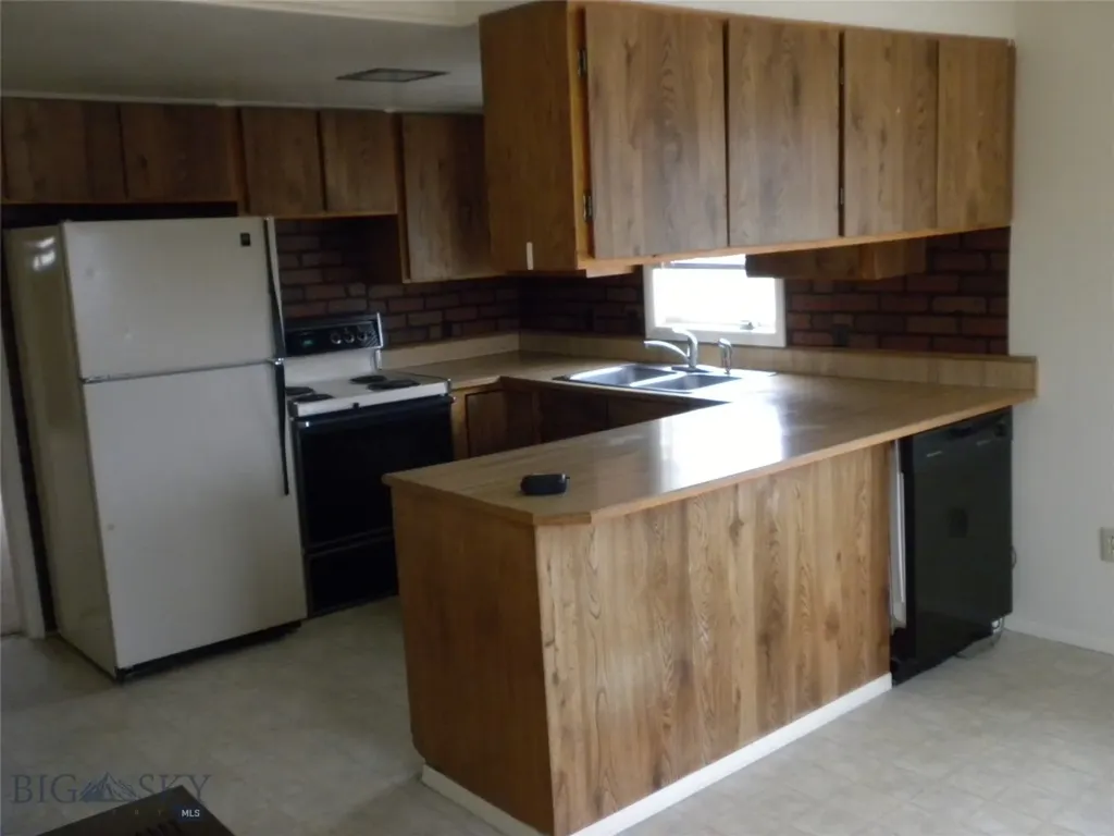 411 N Noble Whitehall MT 59759