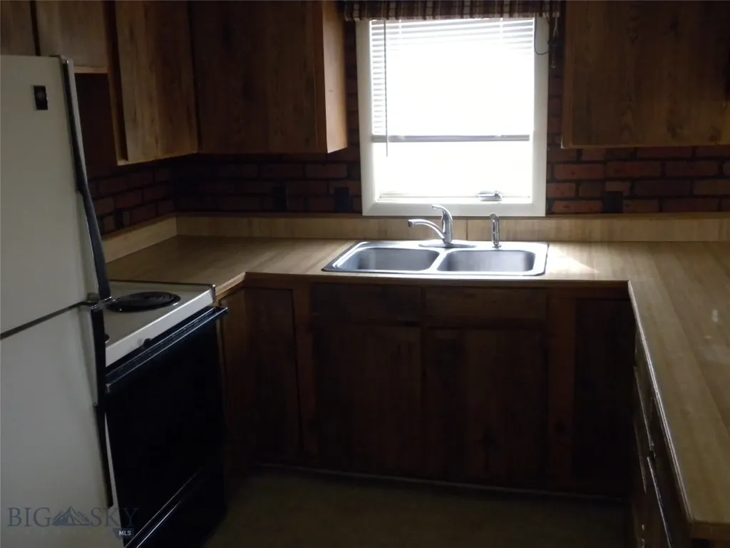 411 N Noble Whitehall MT 59759