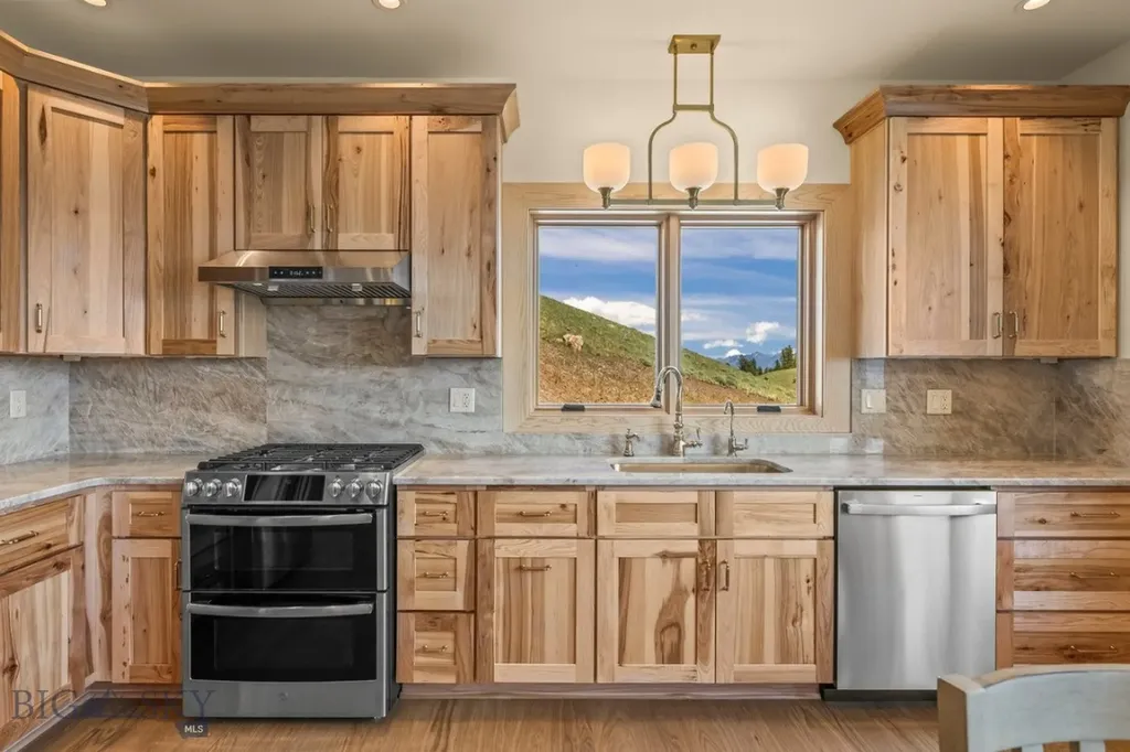 45 Polaris Way Emigrant MT 59027