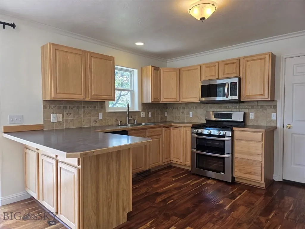 65 Meadow Brook Belgrade MT 59714