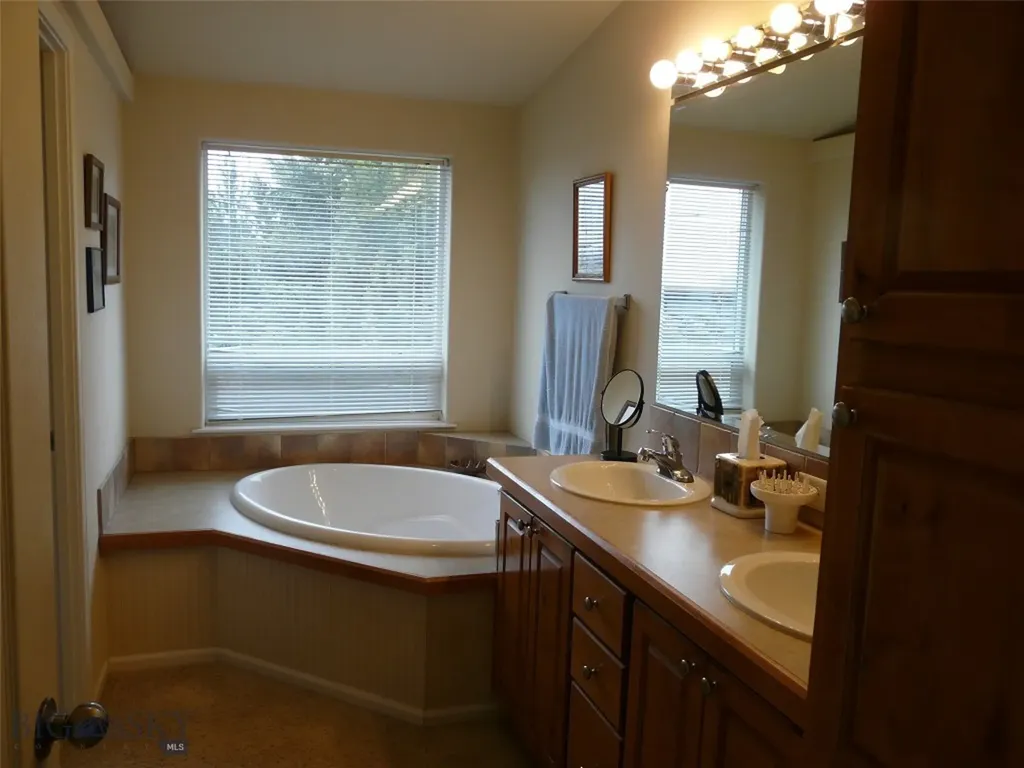 7543 Fowler Lane Bozeman MT 59718
