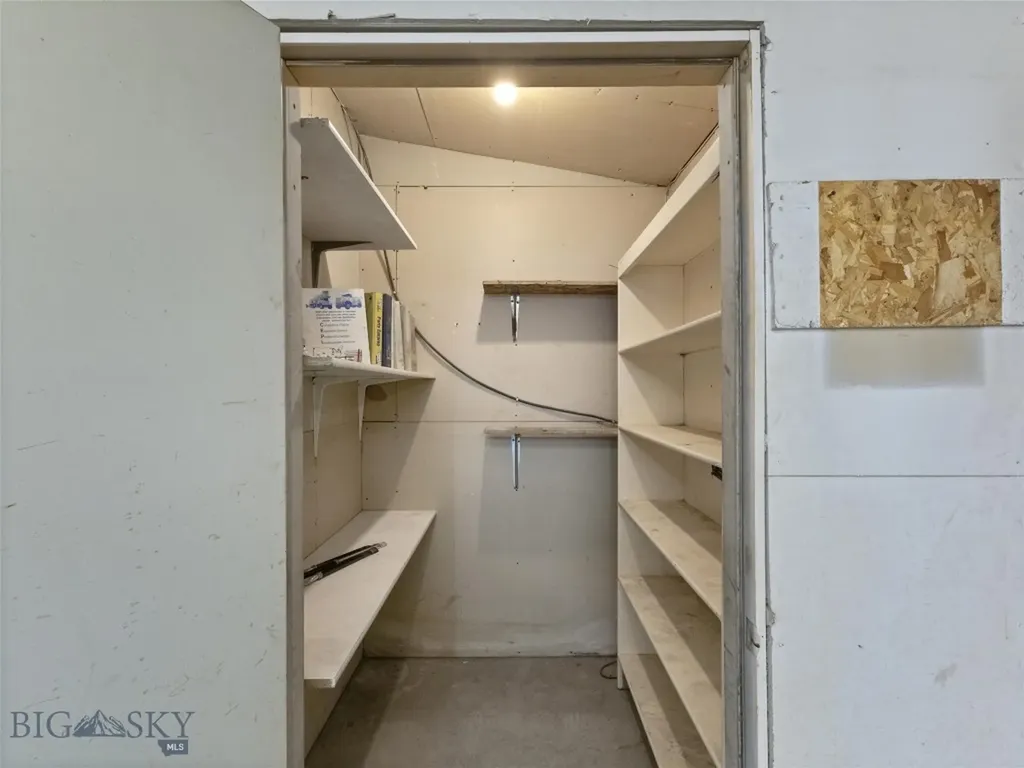 2 S Lincoln Street Whitehall MT 59759
