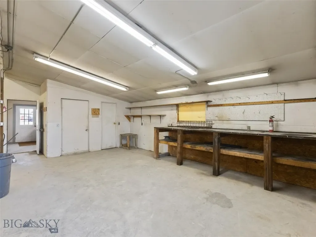 2 S Lincoln Street Whitehall MT 59759